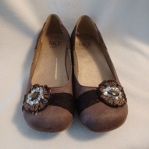 BKE Sole Ballet Flats Womens 8 M Slip On Shoes Fabric Brown Plaid Bow Wo…